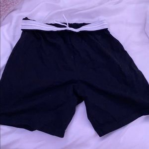 Loose Black shorts